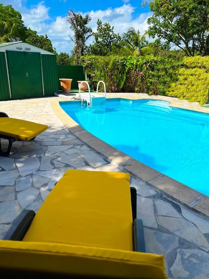Villa Kaloukera By Uta House Baie-Mahault 0*,