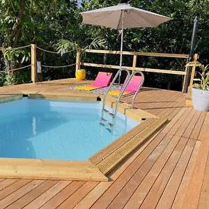 Les Vanniers: Papaye - Karité Hébergement de vacances